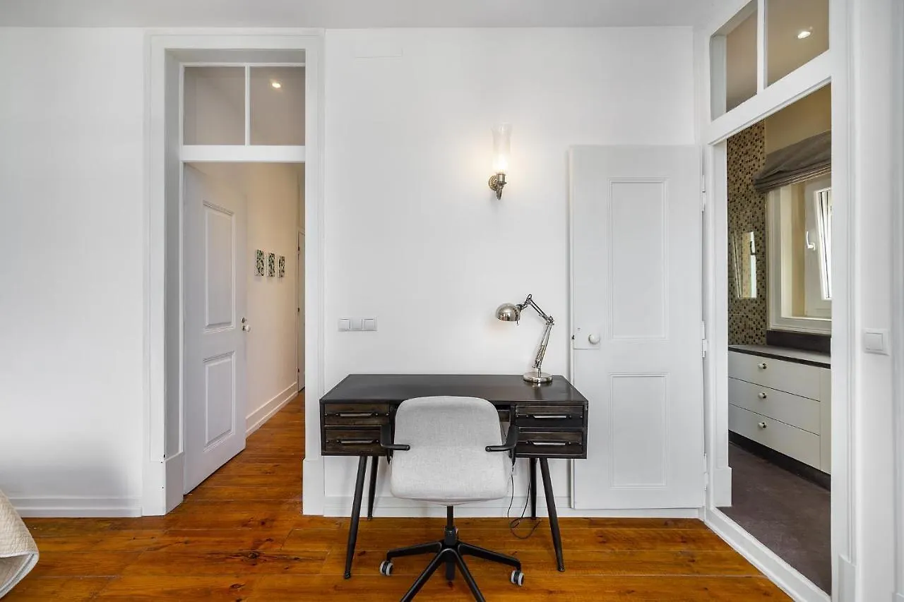 Whome Central 1-Bed W/ River Views Great For D Nomads & R Workers Lisbon Portugal